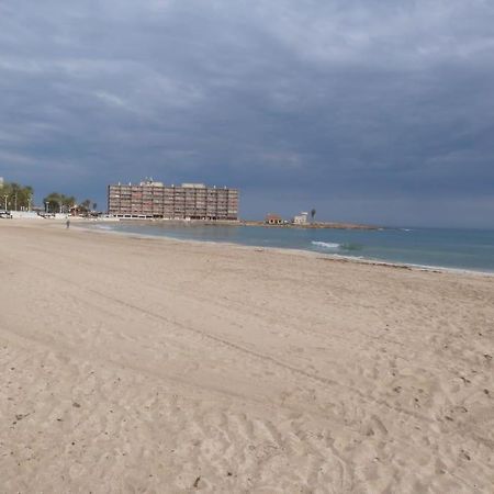 Modern Apartment In Torrevjea 200M From The Loccos Beach Torrevieja Eksteriør billede
