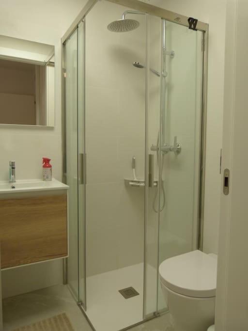 Modern Apartment In Torrevjea 200M From The Loccos Beach Torrevieja Eksteriør billede